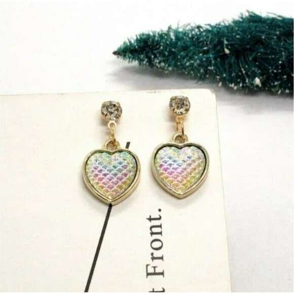 NEW Pink Hologram Heart Dangle Stud Earrings Mermaid White Rhinestone Gold NWT - Picture 4 of 6